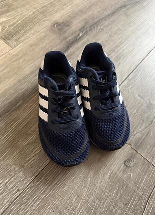Кросівки adidas, кеди, спортивне взуття