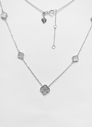 Срібне кольє в стилі "van cleef та arpels" зі вставкою фіаніт/перламутр, розмір 43 см x 0,1 см, вага: 3.7 г