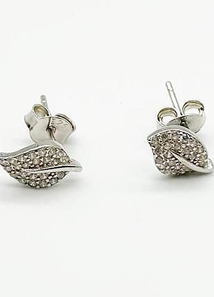 Серебряные серьги пусеты со вставкой фианит