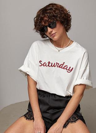 Футболка свободного фасона с надписью saturday - молочный цвет, one size (имеется размеры)
