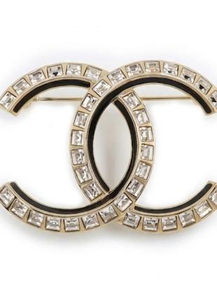Класична брошка-логотип chanel «cc crystal & enamel»