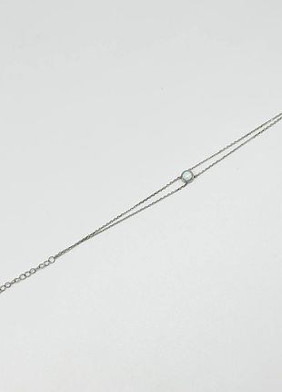Серебряное браслет с белым опалом, размер 16,5 см x 0,6 см, вес: 1.6 г