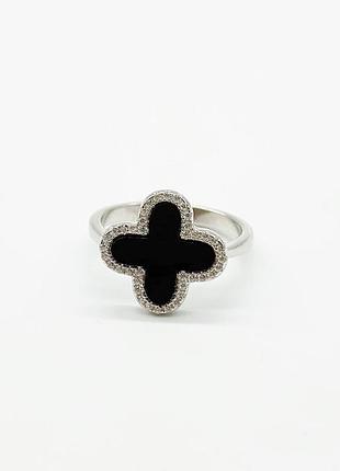 Серебряное кольцо в стиле "van cleef и arpels" со вставкой фианит/оникс, размер 17,5, вес: 3.5 г