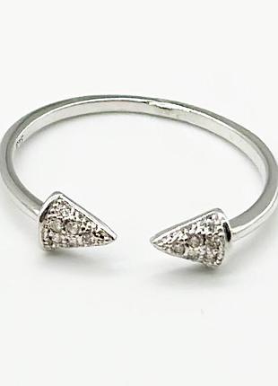 Серебряное кольцо со вставкой фианит, размер 18,0, вес: 1.0 г