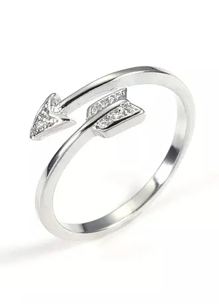 Серебряное кольцо с фианитами, размер 15,5, вес: 1.7 г