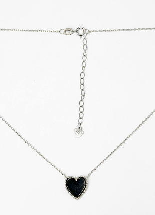 Серебряное колье сердечко с ониксом, размер 40,5 см x 0,1 см, вес: 2.8 г