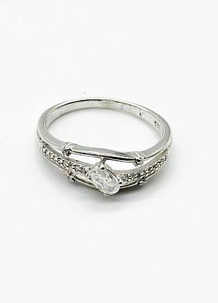 Серебряное кольцо со вставкой фианит, размер 17,5, вес: 2.3 г