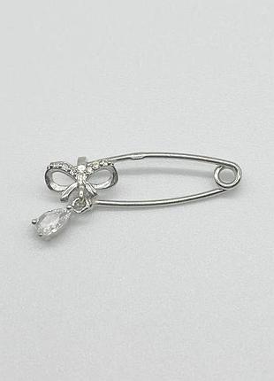 Серебряная брошь с фианитами