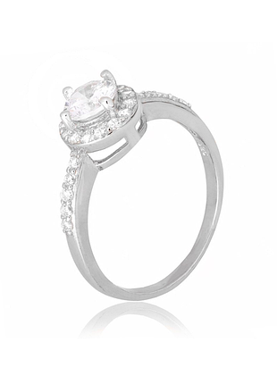 Серебряное кольцо с фианитами, размер 16,0, вес: 2.5 г