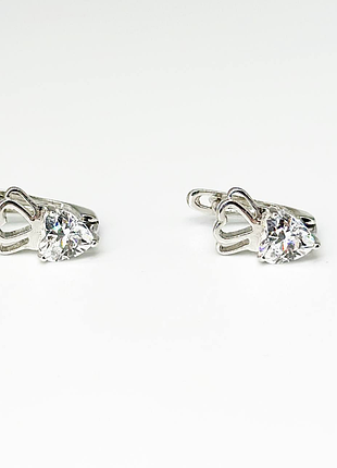 Серебряные серьги со вставкой swarovski zirconia