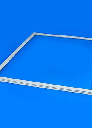 Уплотнительная резина indesit c00114661 для морозильной камеры