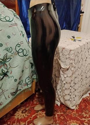 Латексные лосины 2