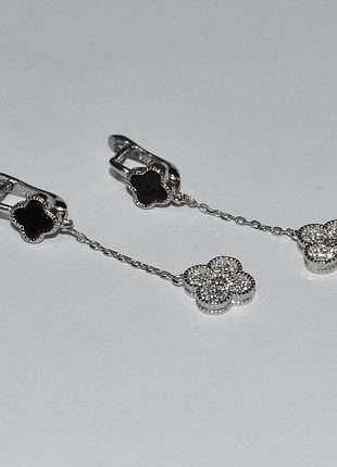 Срібні сережки в стилі "van cleef та arpels" зі вставкою фіаніт/онікс