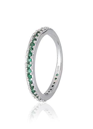 Серебряное кольцо с изумрудными фианитами, размер 19,0, вес: 1.8 г