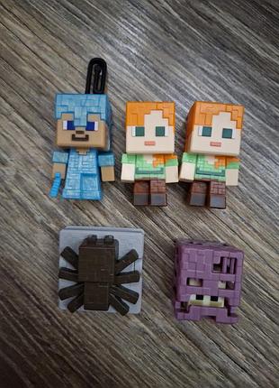 Іграшкові фігурки для хлопчиків kinder minecraft
