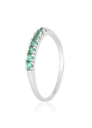 Серебряное кольцо с изумрудными фианитами, размер 18,0, вес: 1.1 г