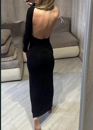 Платье с открытой спиной