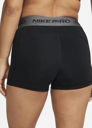 Спортивні шорти nike pro 8