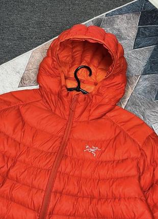 Arcteryx микропуховик жіночий розмір хл