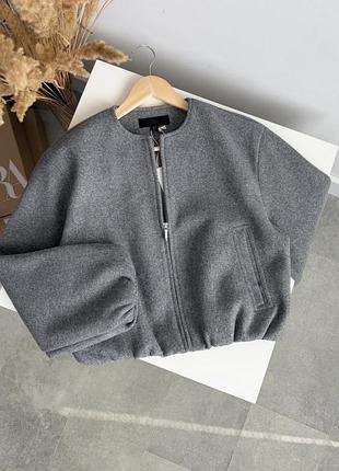 Шикарна тепла куртка zara бомбер