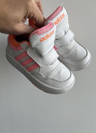 Кросівки для дівчинки adidas 25 p. 2