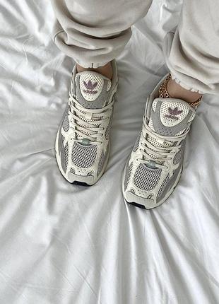 Кросівки жіночі adidas astir сірі