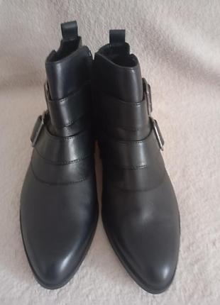 Ботинки новые clarks 2