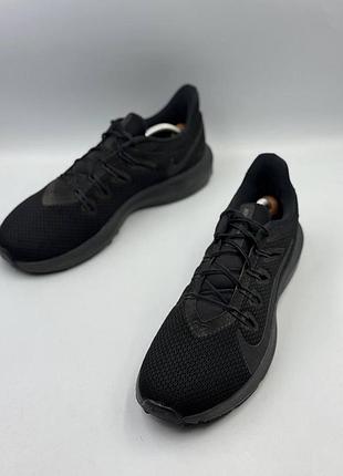 Кроссовки 
nike quest 5