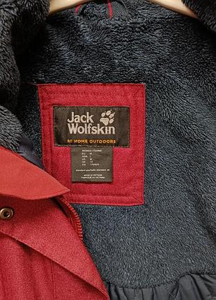 Куртка от бренда jack wolfskin 6