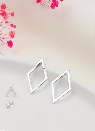 Сережки для жінок сріблясті геометричні