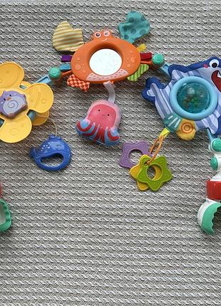 Розвивальна ігрова дуга play arch з морськими іграшками, дзеркальцем і брязкальцями, різнокольорова