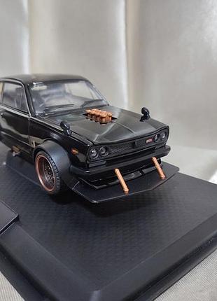 Колекційна металева іграшкова модель nissan skyline gt-r 2000 rocket bunny у масштабі 1:22