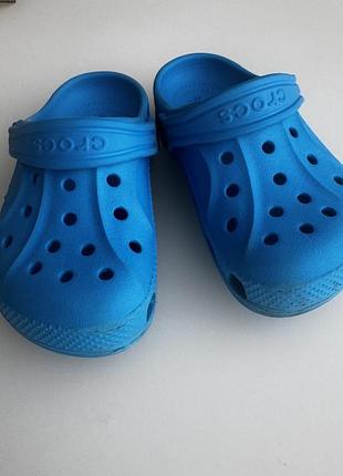 Босоніжки та сандалі для хлопчиків crocs сині c9