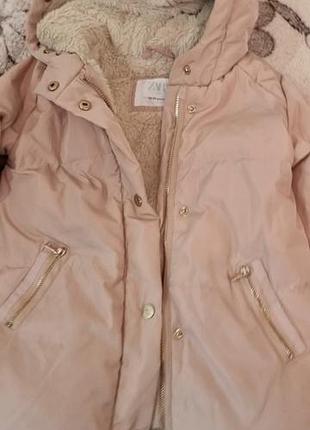 Пуховик для дівчинки zara пудровий