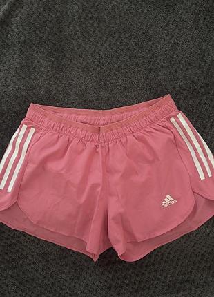 Жіночі спортивні шорти adidas рожевого кольору з лампасами