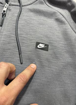 Зіпка nike nike tech 2