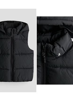 Жилетка для хлопчика h&m чорна з капюшоном