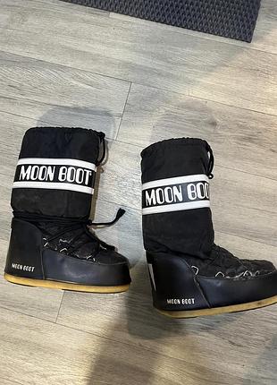 Дутики жіночі moon boot чорні розмір 39-41