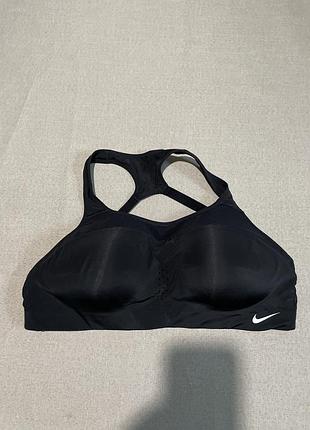 Спортивний топ nike