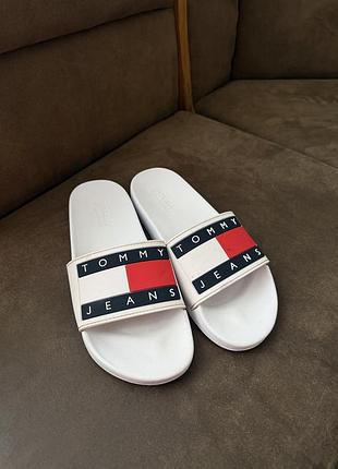 Шльопанці жіночі tommy hilfiger білі, розмір 38