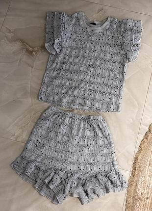 Костюм з шортами жіночий venessa nucci сірий з рюшами s/m