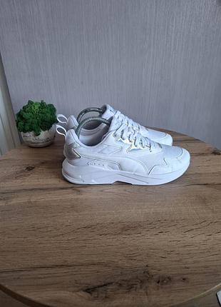 Кросівки жіночі puma білі, розмір 39, довжина устілки 25 см