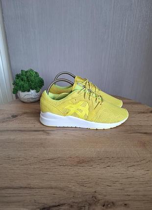 Кросівки жіночі asics жовті, розмір 37, довжина устілки 24 см, з дихаючою сіткою