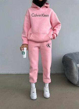 Костюм женский
