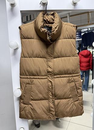 Подовжена жилетка. stradivarius.