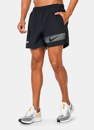 Спортивний шорти nike