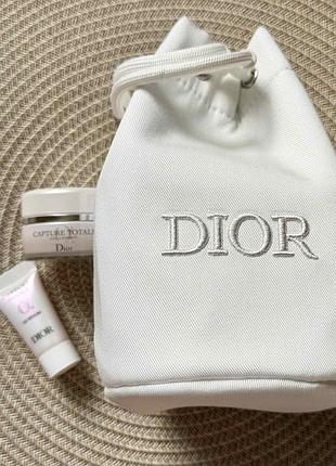 Набор dior capture totale косметичка, крем и сыворотка