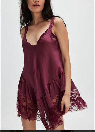 Коротка жіноча сукня free people young and in love бордова міні в білизняному стилі