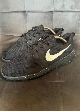 Кроссовки nike roshe run