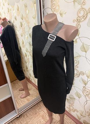 😍😍гарна тепла сукня з відкритим плечем 😍😍